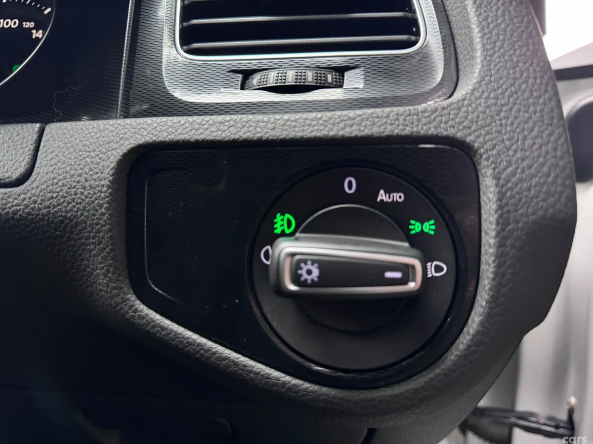 Volkswagen Golf Hatchback, Petrol, 2014, White