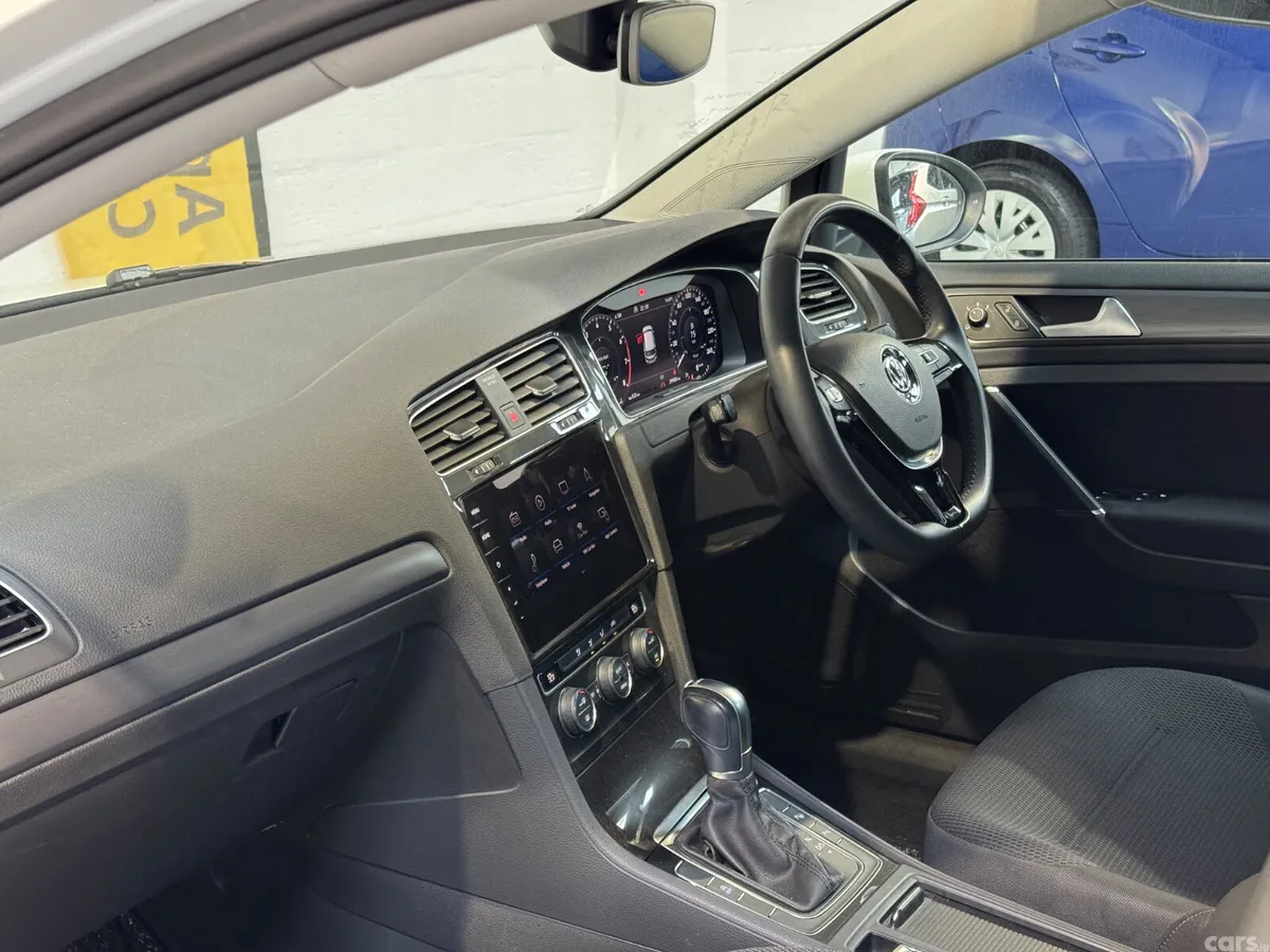 Volkswagen Golf Hatchback, Petrol, 2019, White