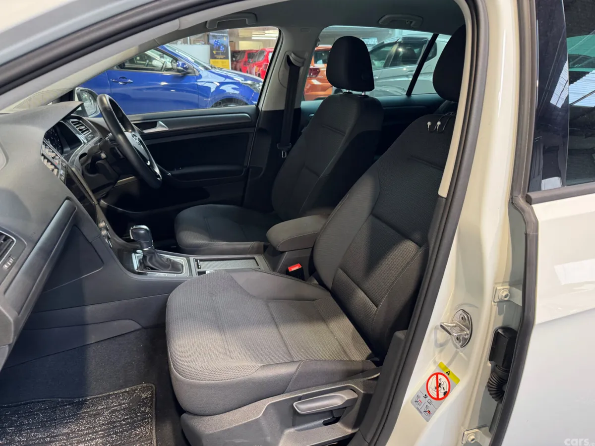 Volkswagen Golf Hatchback, Petrol, 2019, White