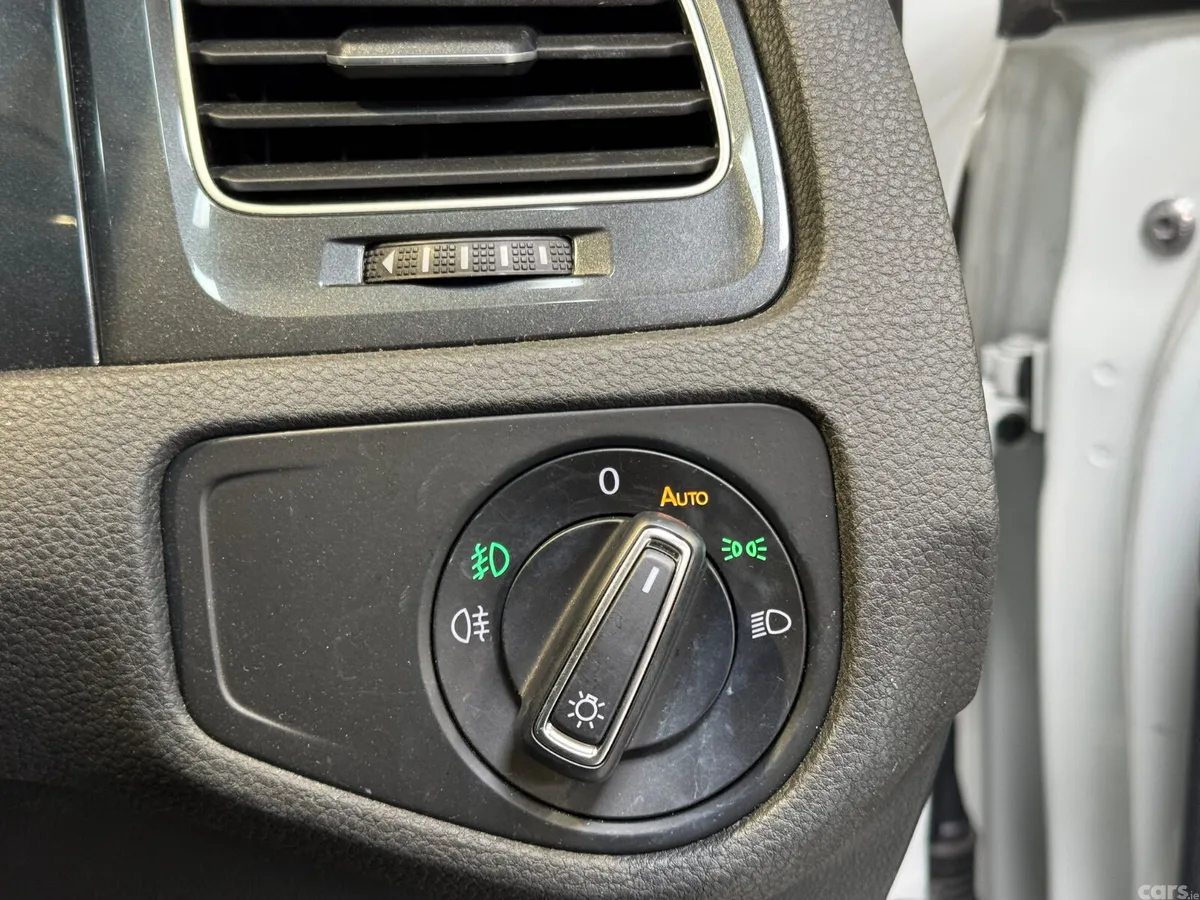 Volkswagen Golf Hatchback, Petrol, 2019, White