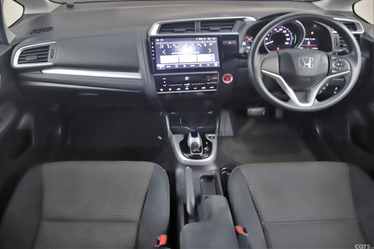 Honda Fit Hatchback, Petrol Hybrid, 2017, Silver