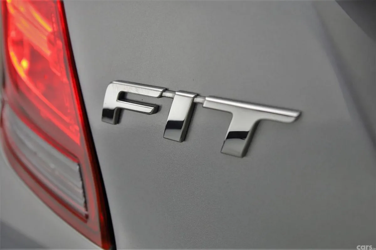 Honda Fit Hatchback, Petrol Hybrid, 2017, Silver