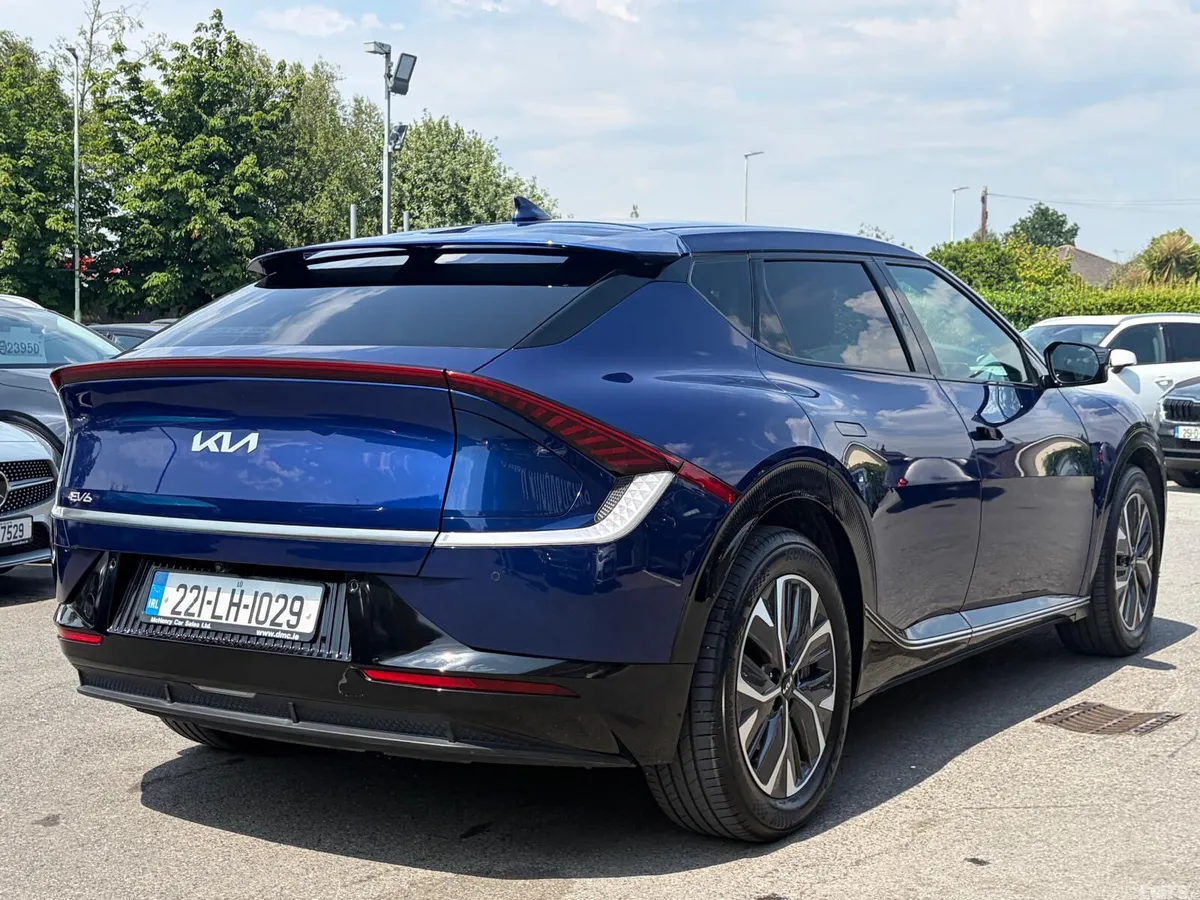 Kia EV6 MPV, Electric, 2022, Blue