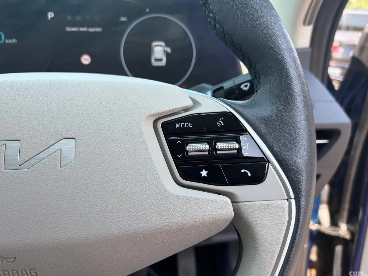 Kia EV6 MPV, Electric, 2022, Blue
