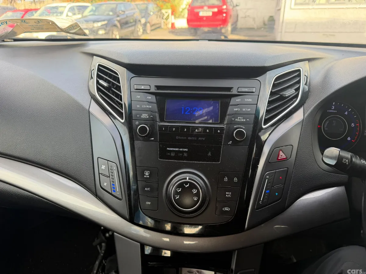 Hyundai i40 Saloon, Diesel, 2013, Blue