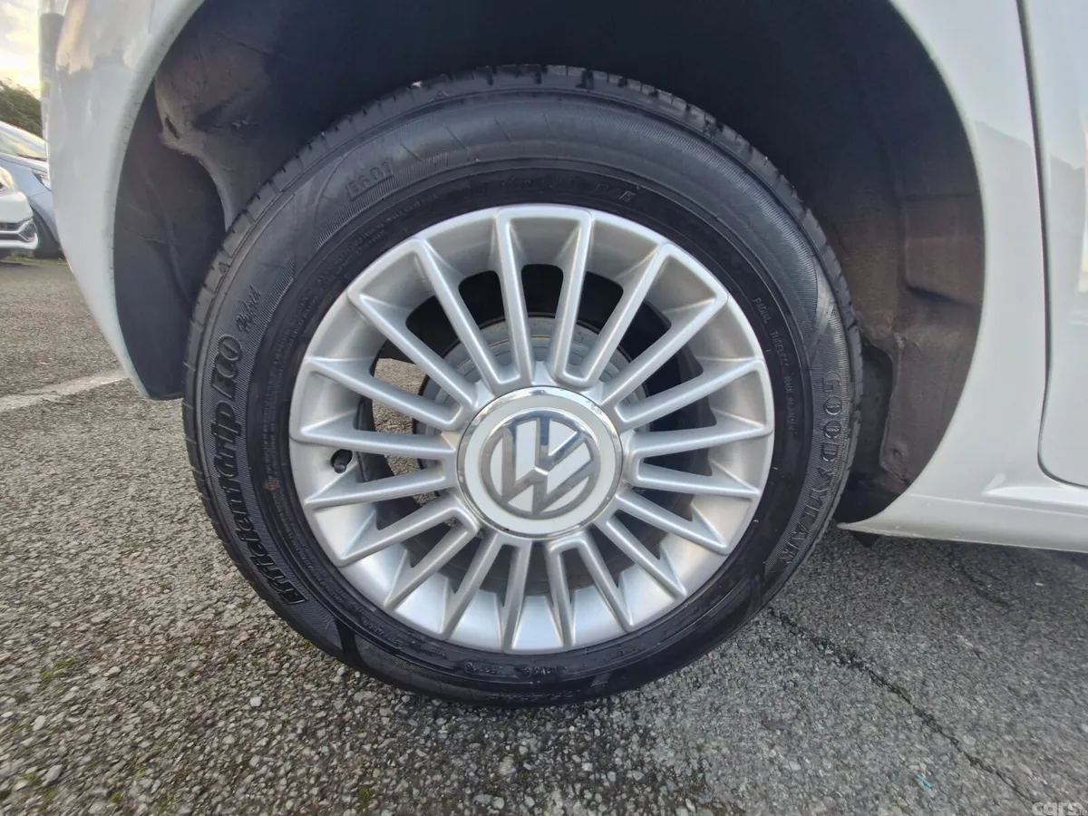Volkswagen up! Hatchback, Petrol, 2014, White