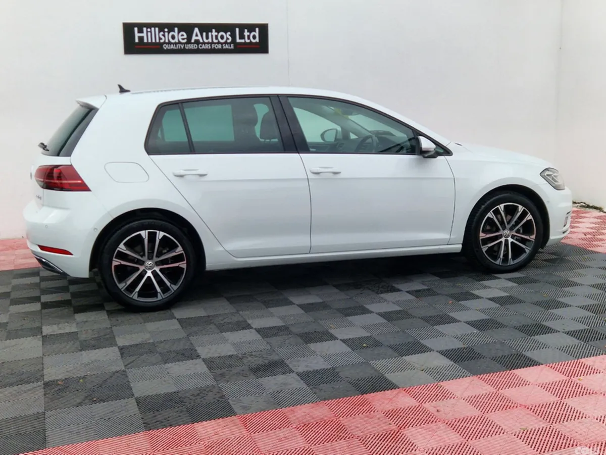 Volkswagen Golf Hatchback, Diesel, 2020, White