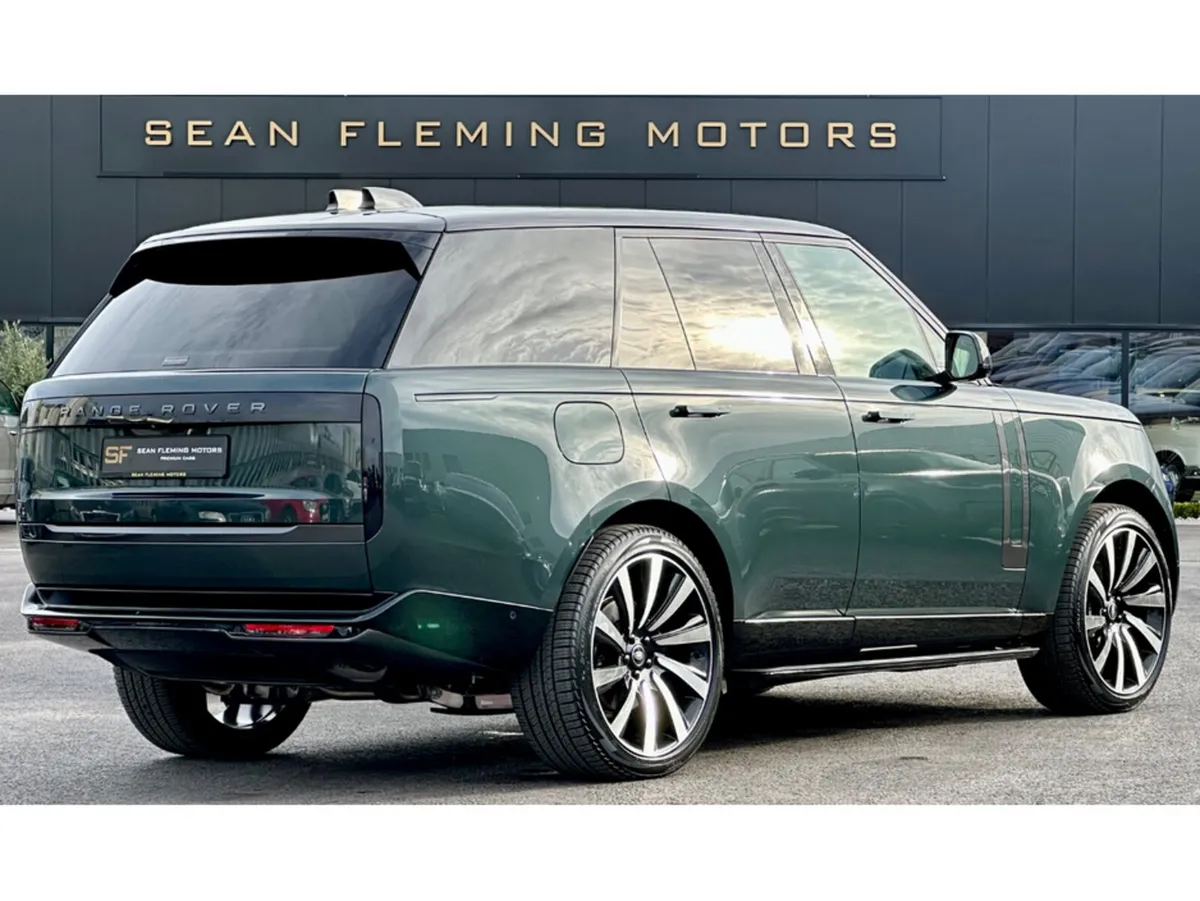 Land Rover Range Rover SUV, Petrol Plug-in Hybrid, 2026, Green