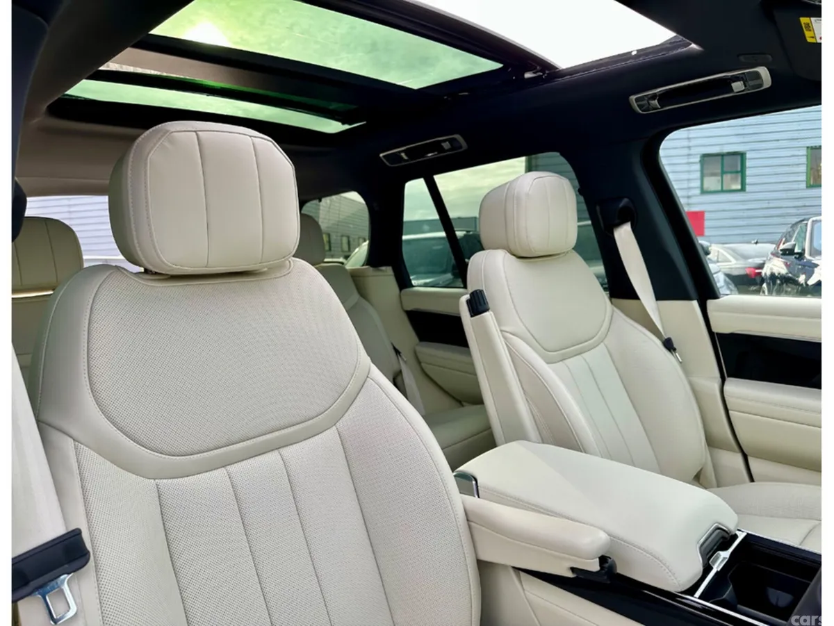Land Rover Range Rover SUV, Petrol Plug-in Hybrid, 2026, Green