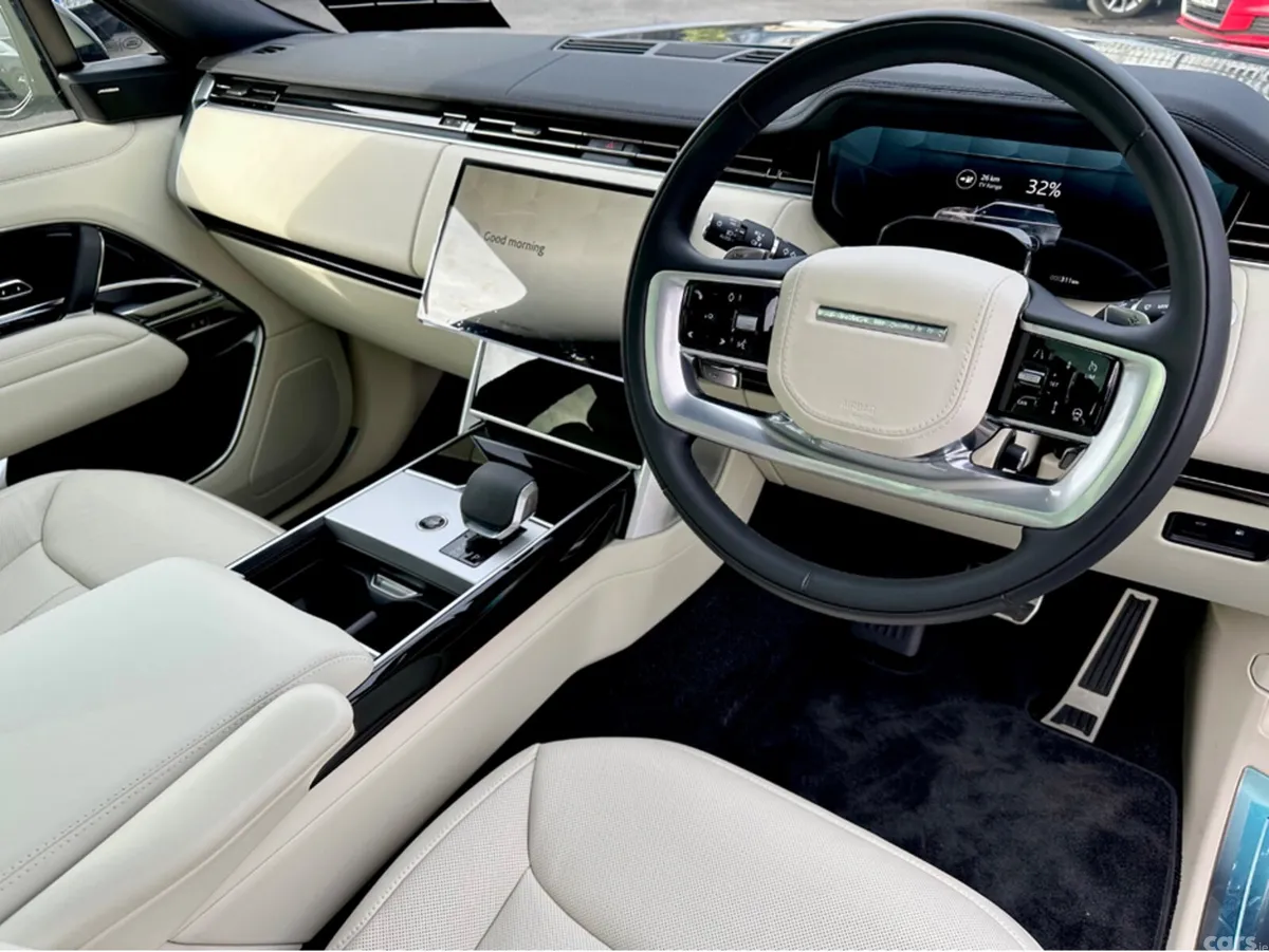 Land Rover Range Rover SUV, Petrol Plug-in Hybrid, 2026, Green