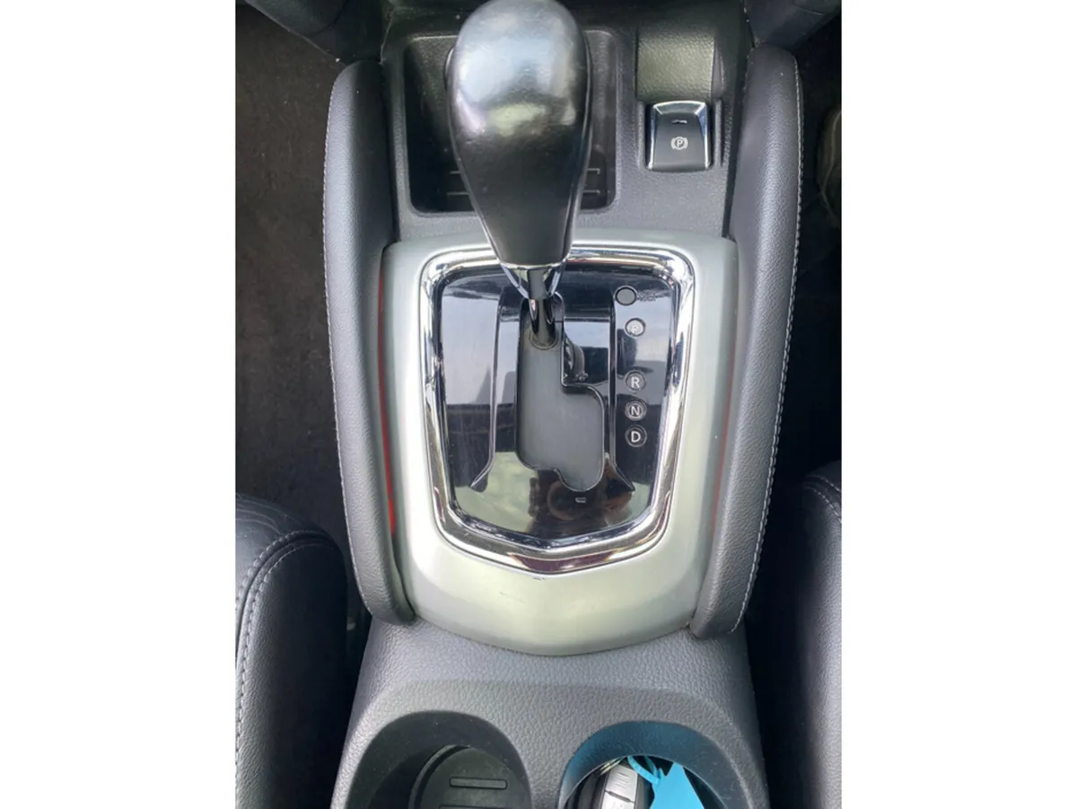Nissan Qashqai MPV, Diesel, 2015, Black