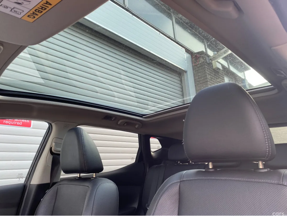 Nissan Qashqai MPV, Diesel, 2015, Black