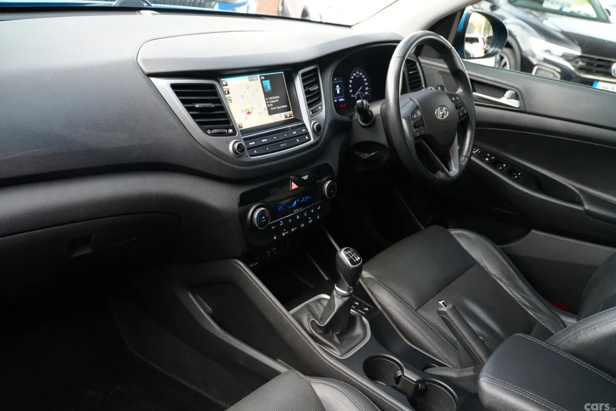 Hyundai Tucson SUV, Diesel, 2017, Blue