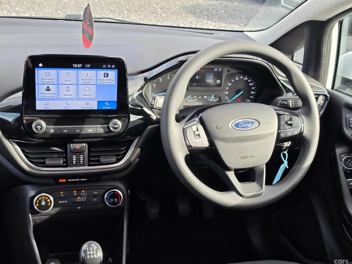 Ford Fiesta Hatchback, Petrol, 2020, White
