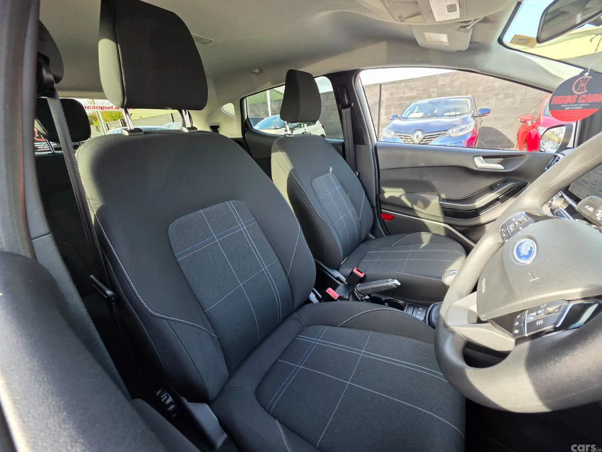 Ford Fiesta Hatchback, Petrol, 2020, White