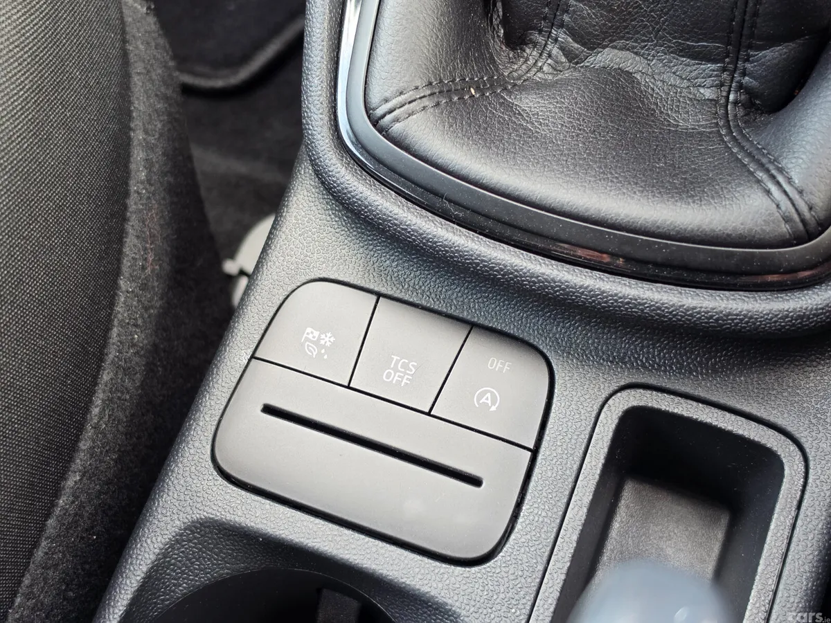 Ford Fiesta Hatchback, Petrol, 2020, White