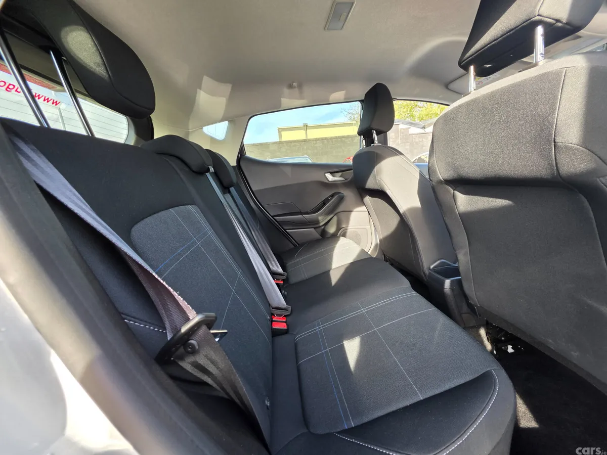 Ford Fiesta Hatchback, Petrol, 2020, White