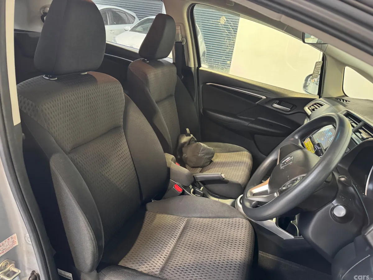 Honda Fit Hatchback, Petrol Hybrid, 2018, Silver