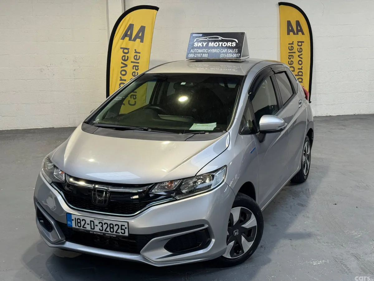 Honda Fit Hatchback, Petrol Hybrid, 2018, Silver