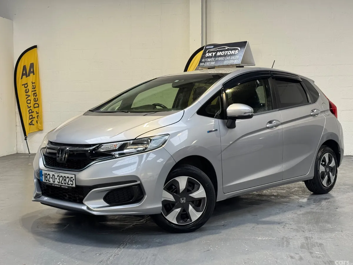 Honda Fit Hatchback, Petrol Hybrid, 2018, Silver