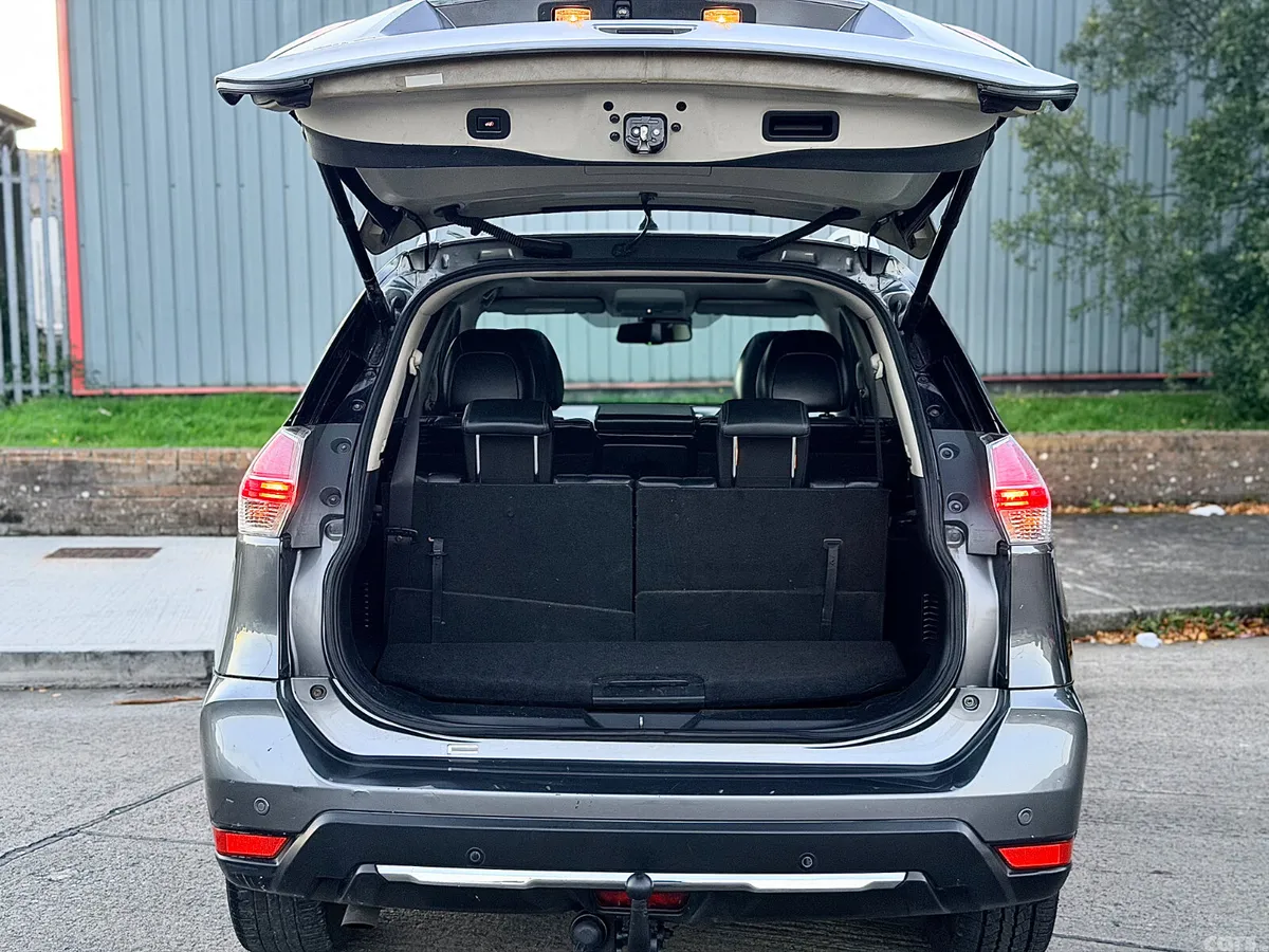 Nissan X-Trail SUV, Diesel, 2017, Grey
