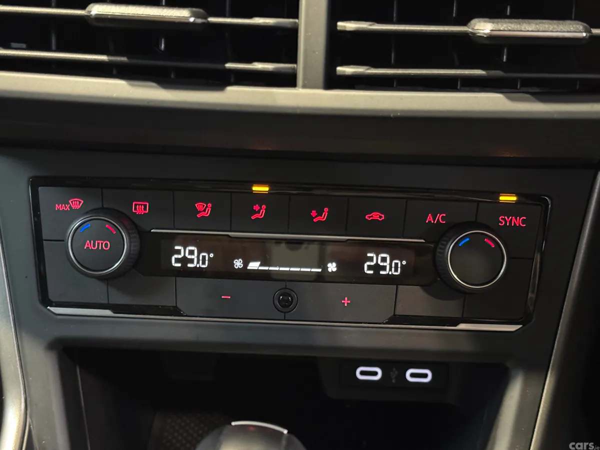 Volkswagen Polo Hatchback, Petrol, 2021, Blue