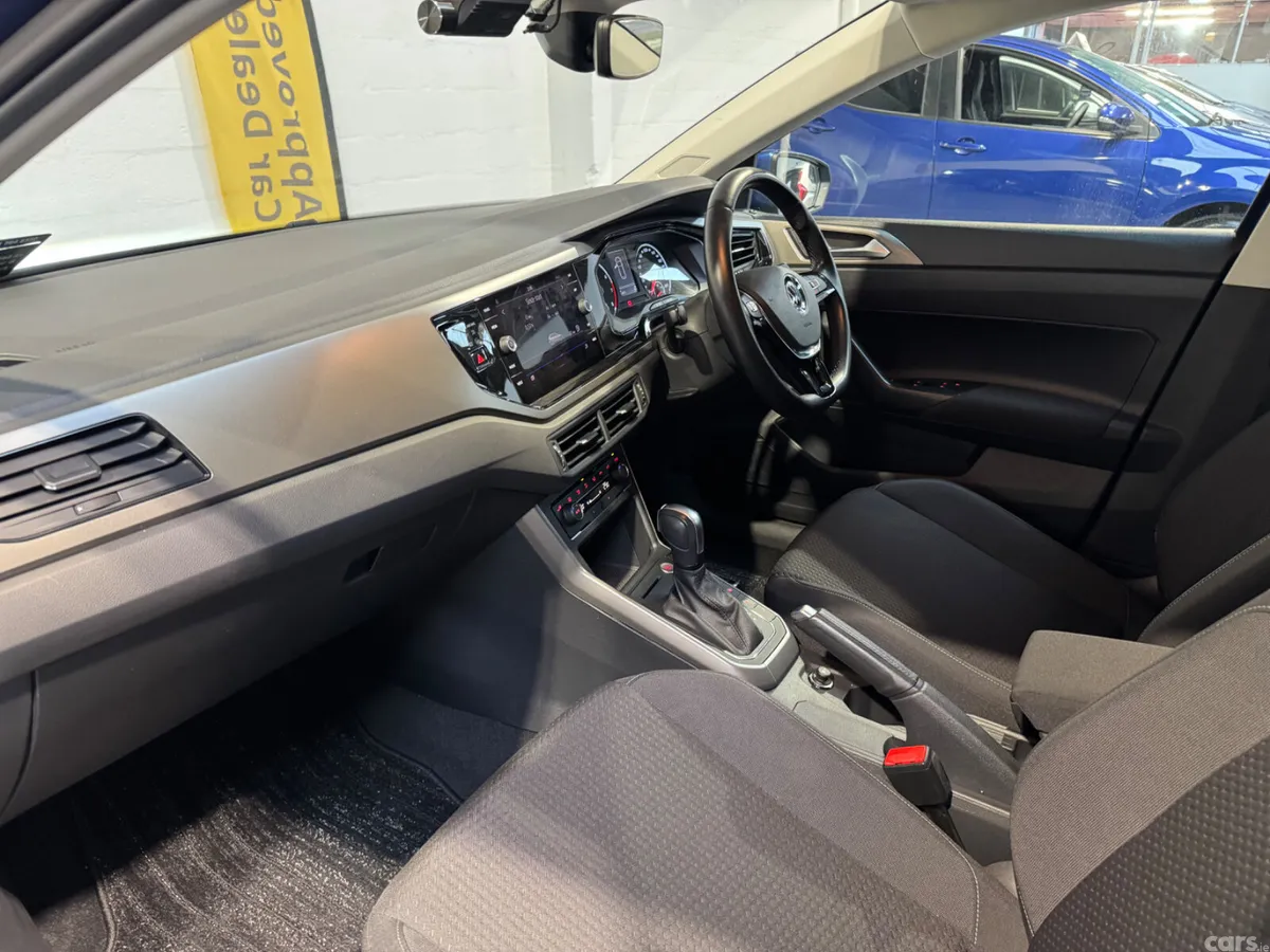 Volkswagen Polo Hatchback, Petrol, 2021, Blue
