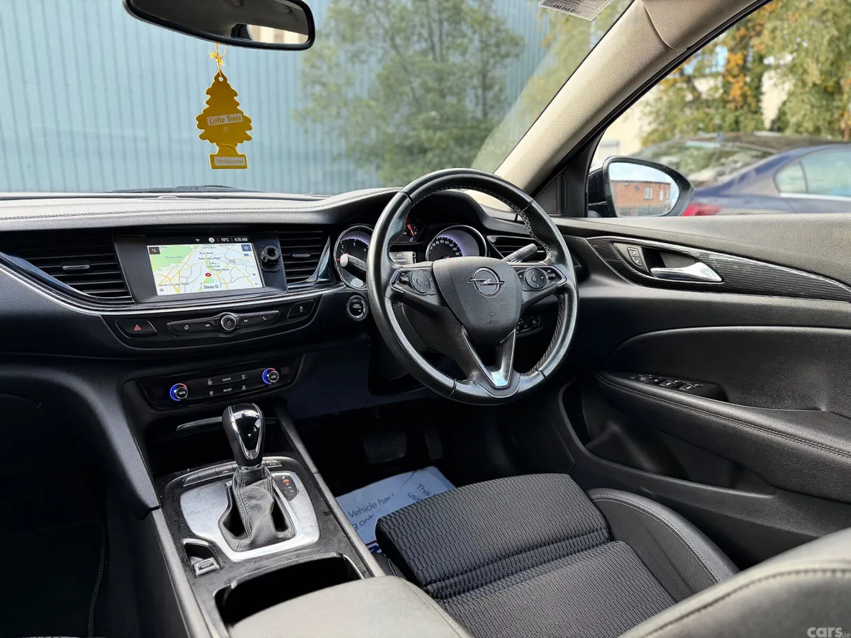 Opel Insignia Hatchback, Diesel, 2019, Blue