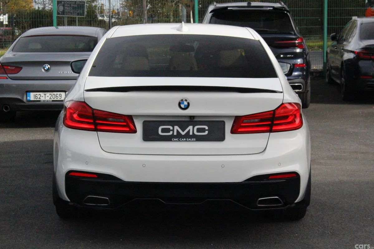 BMW 5-Series Saloon, Petrol Plug-in Hybrid, 2019, White