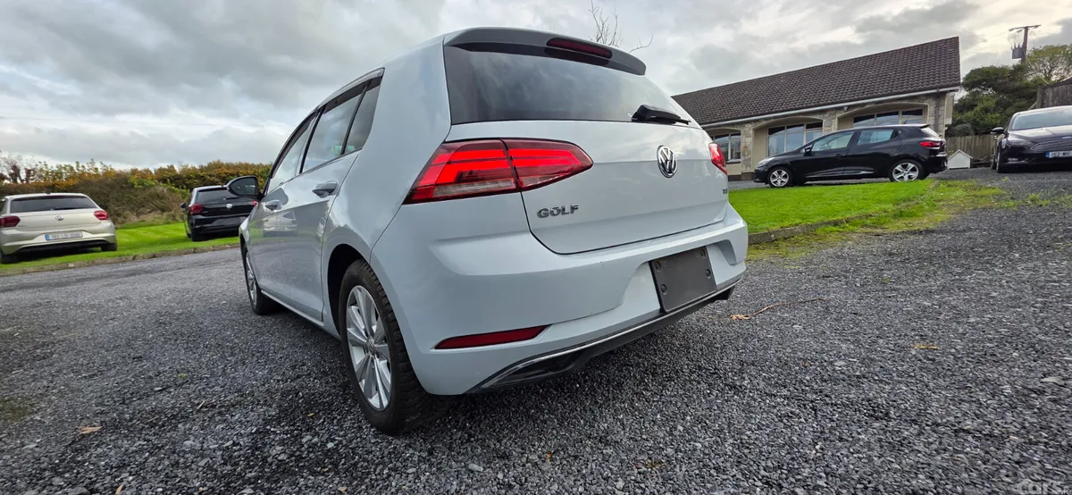 Volkswagen Golf Hatchback, Petrol, 2017, Grey