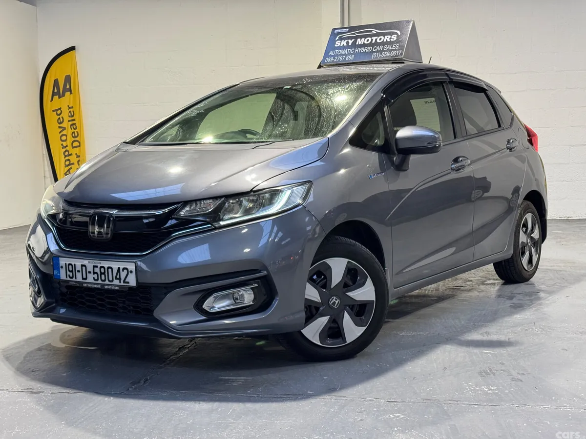 Honda Fit Hatchback, Petrol Hybrid, 2019, Grey