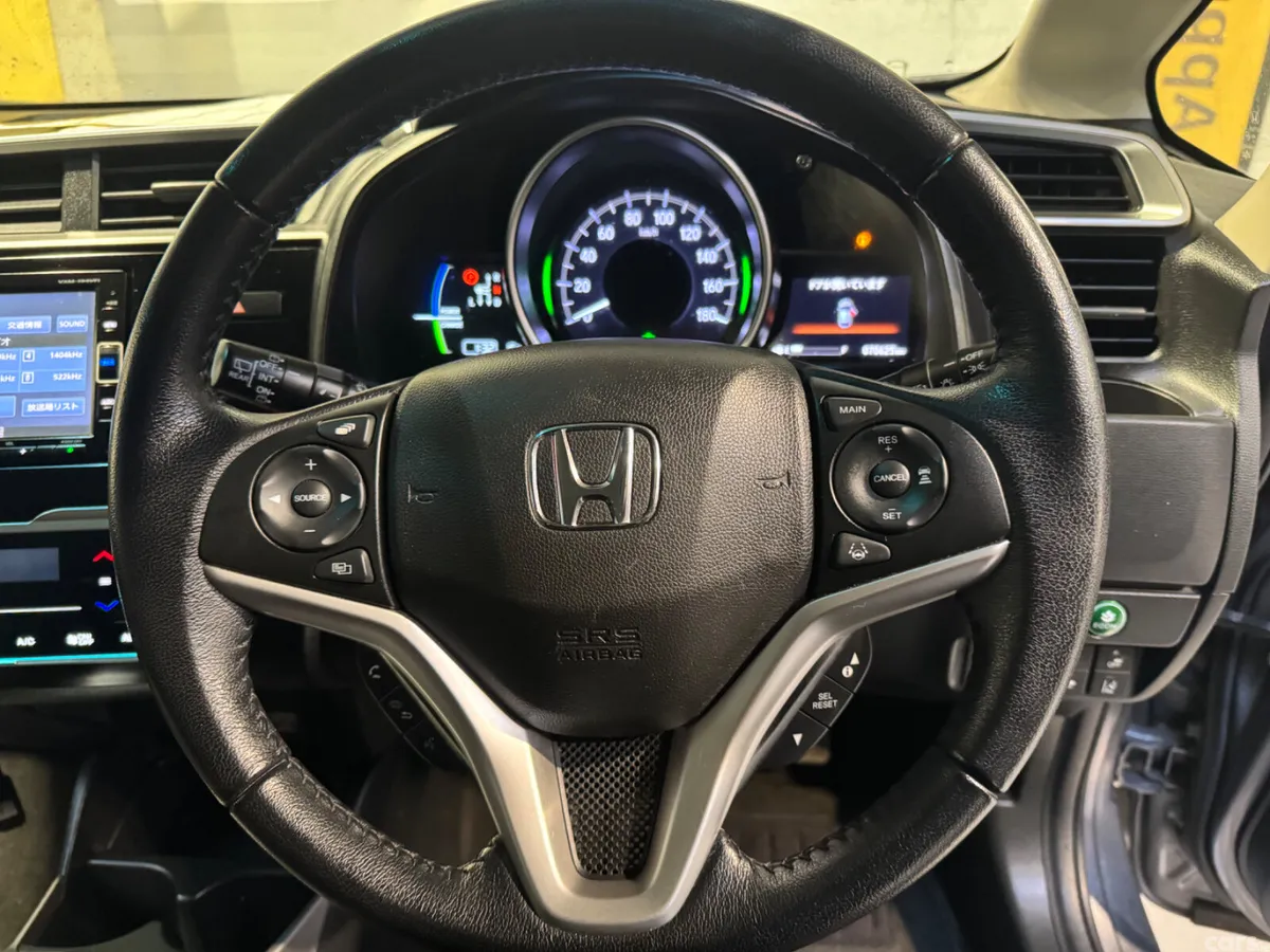 Honda Fit Hatchback, Petrol Hybrid, 2019, Grey