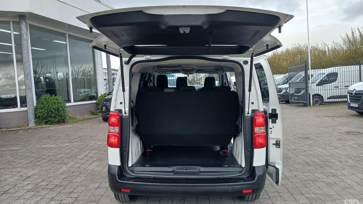Toyota Proace MPV, Diesel, 2022, White