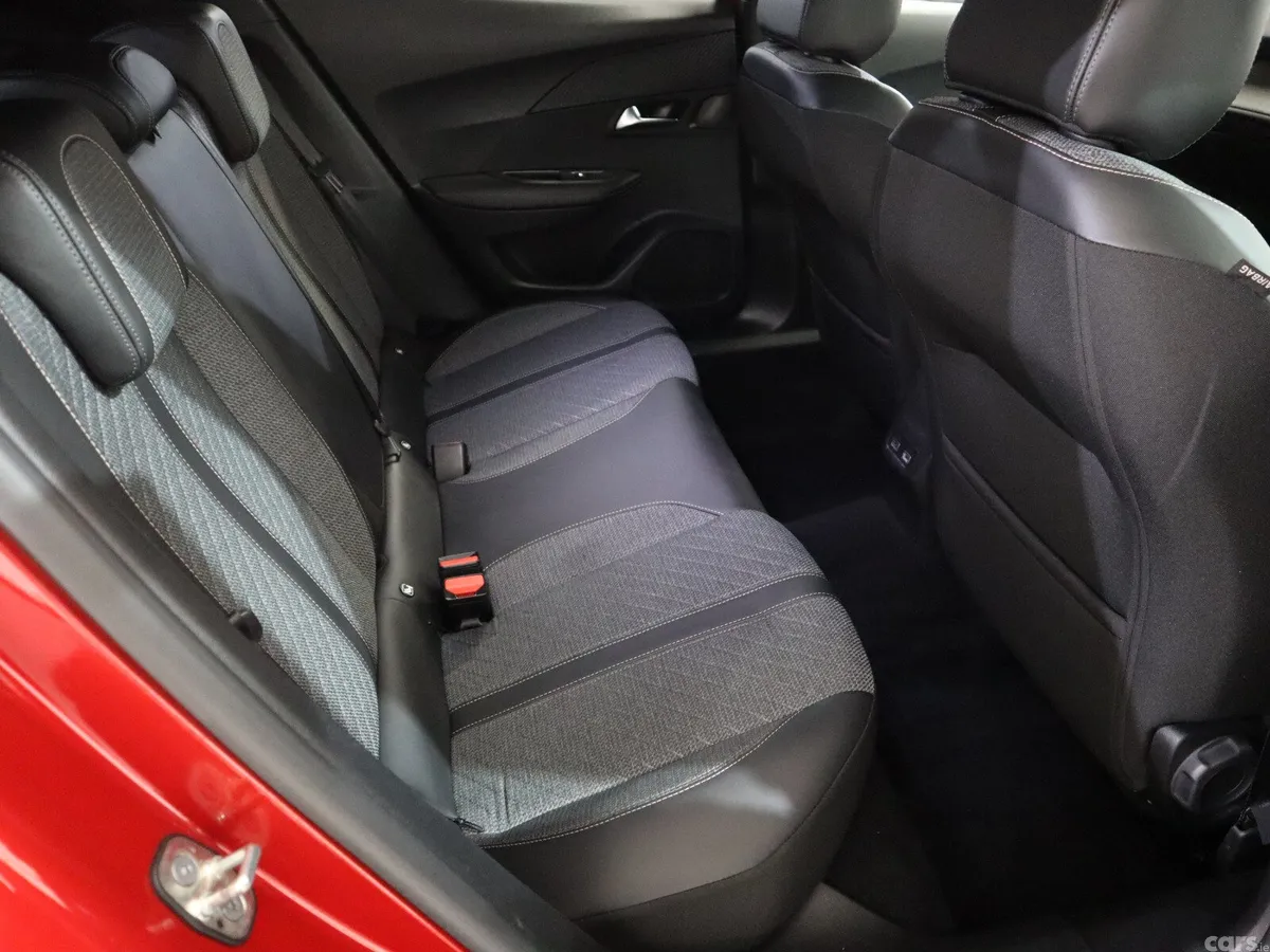 Peugeot 2008 MPV, Petrol, 2024, Red