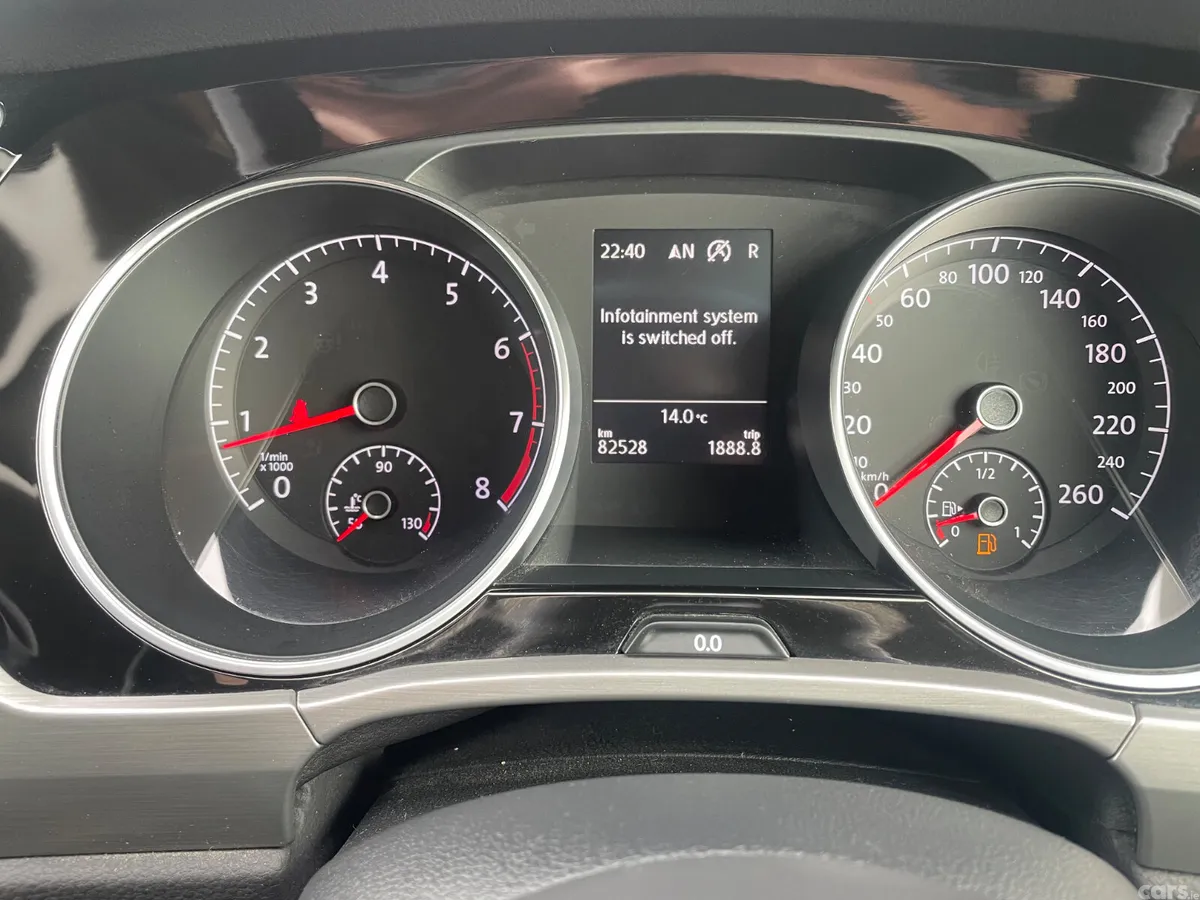 Volkswagen Touran MPV, Petrol, 2017, White