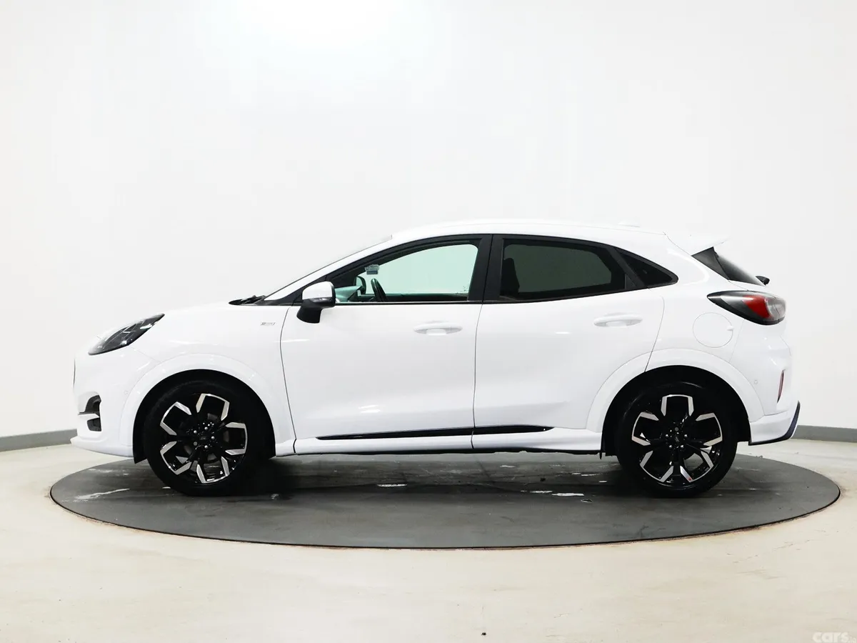 Ford Puma MPV, Petrol Hybrid, 2023, White