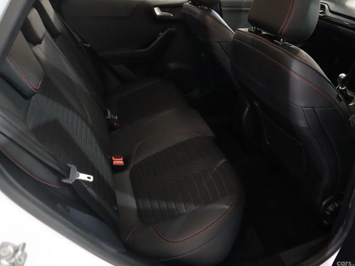 Ford Puma MPV, Petrol Hybrid, 2023, White