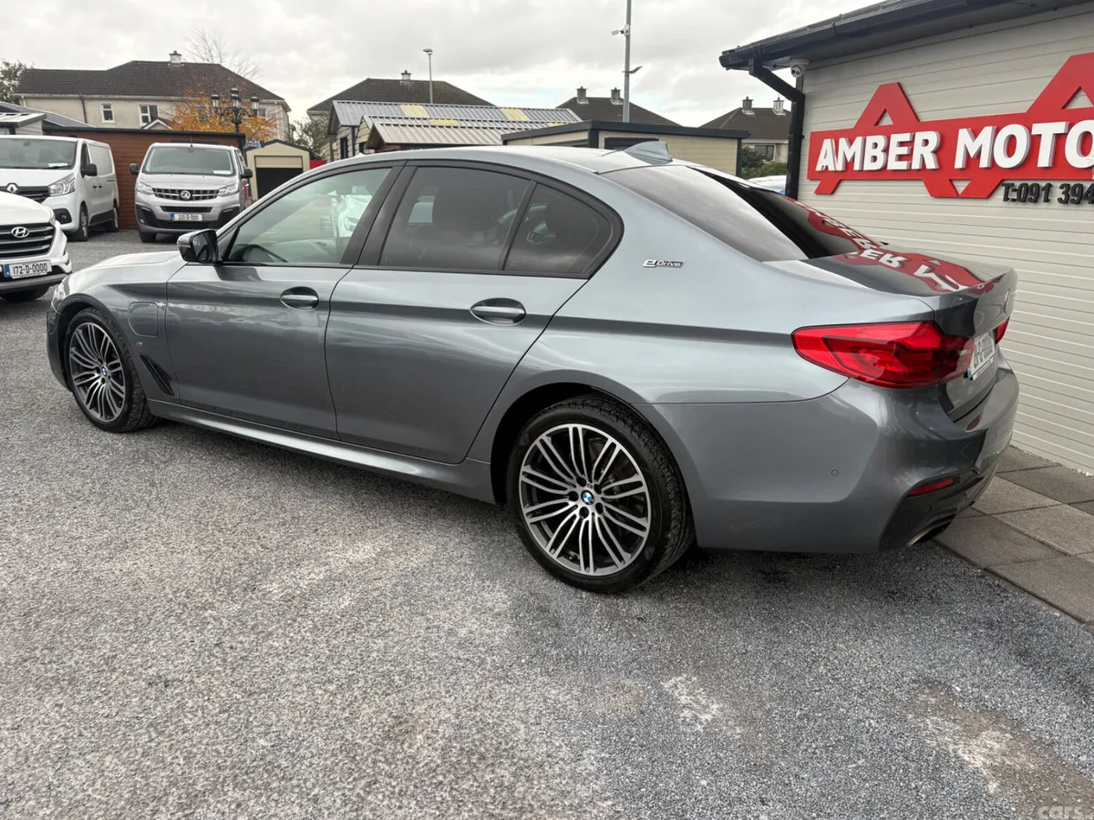 BMW 5-Series Saloon, Petrol Plug-in Hybrid, 2021, Grey