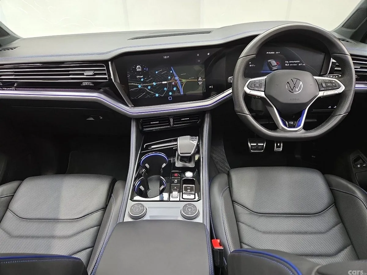 Volkswagen Touareg SUV, Petrol Plug-in Hybrid, 2026, Black