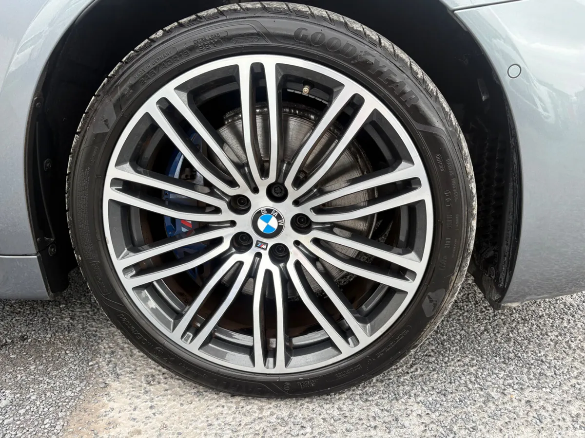 BMW 5-Series Saloon, Petrol Plug-in Hybrid, 2021, Grey