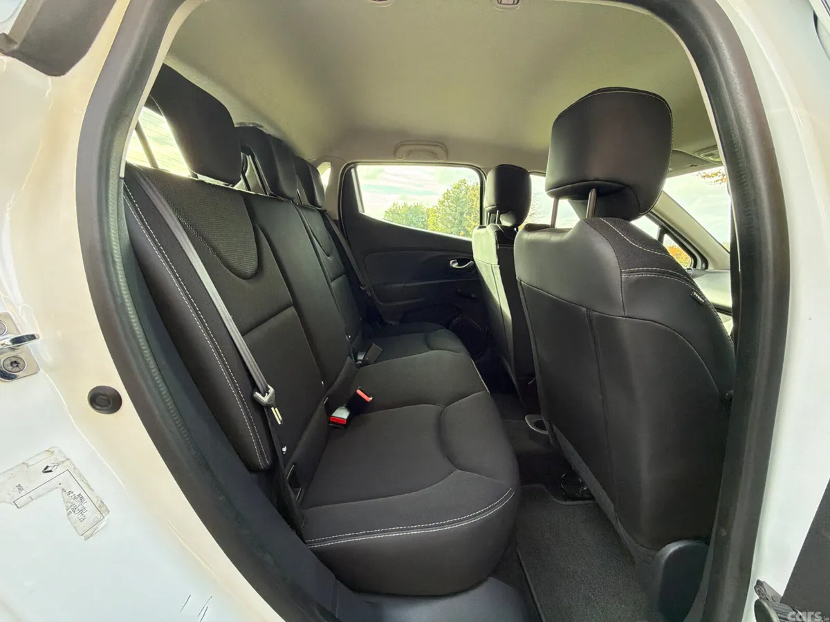Renault Clio Hatchback, Petrol, 2016, White