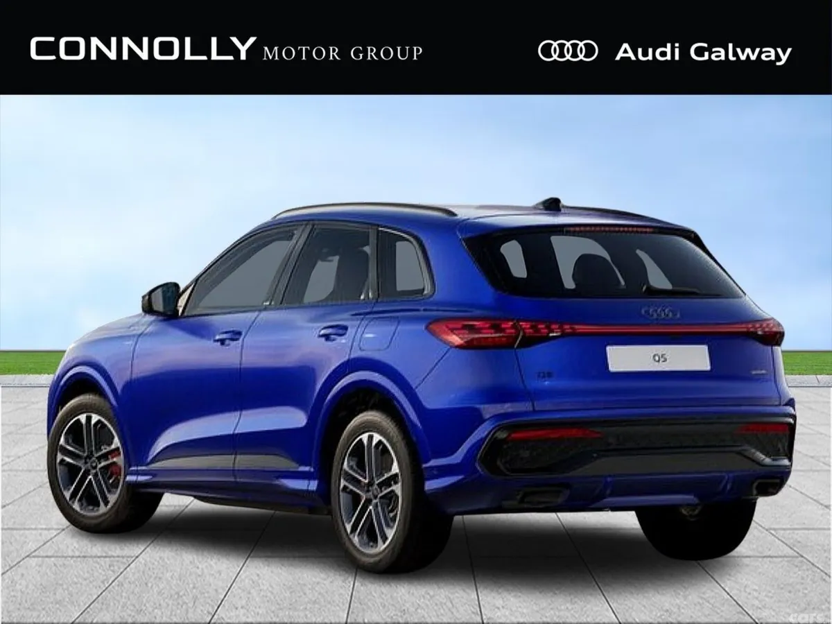 Audi Q5 SUV, Petrol Plug-in Hybrid, 2027, Blue