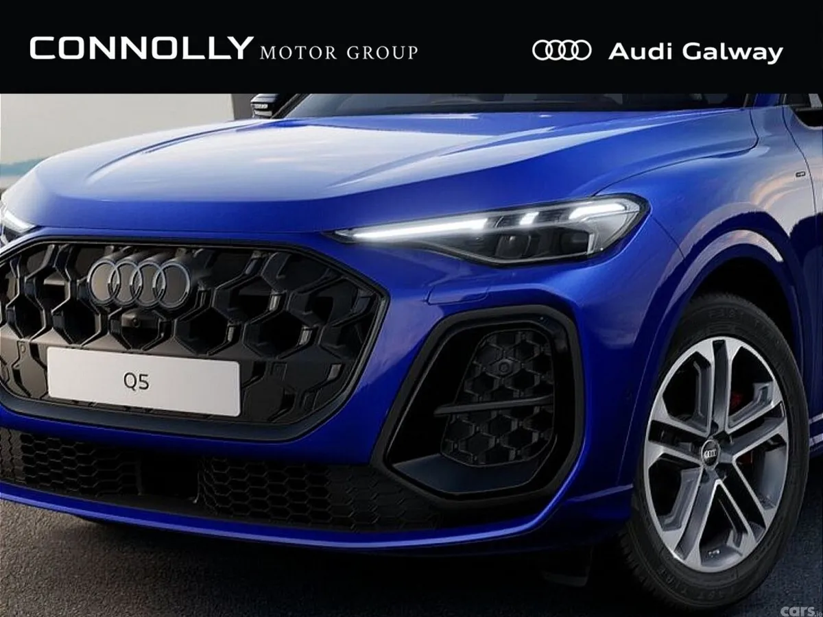 Audi Q5 SUV, Petrol Plug-in Hybrid, 2027, Blue