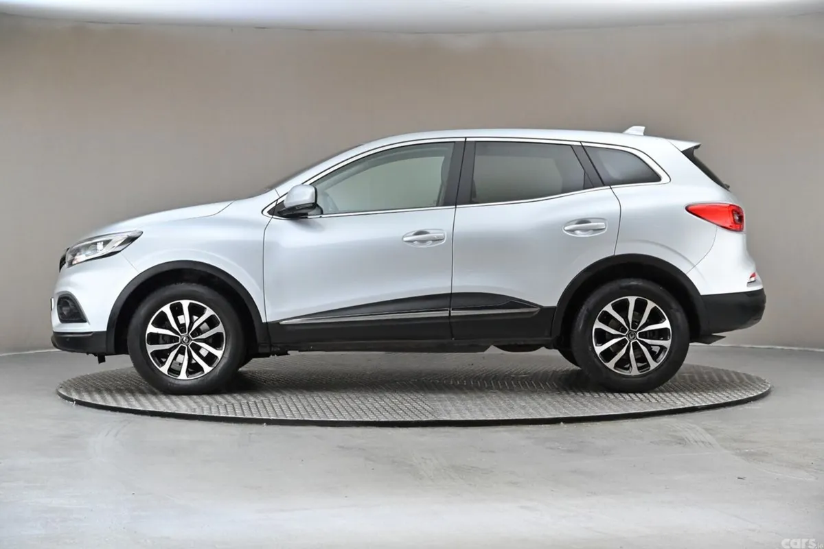 Renault Kadjar SUV, Petrol, 2022, Grey