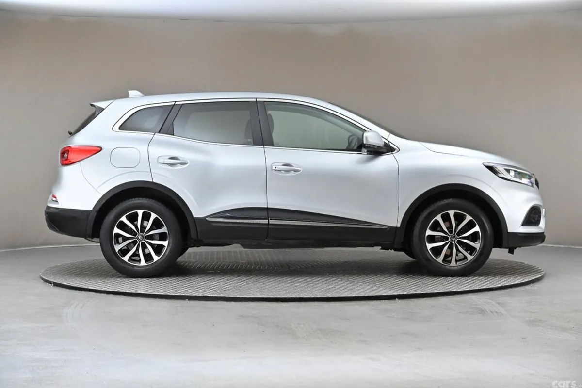 Renault Kadjar SUV, Petrol, 2022, Grey