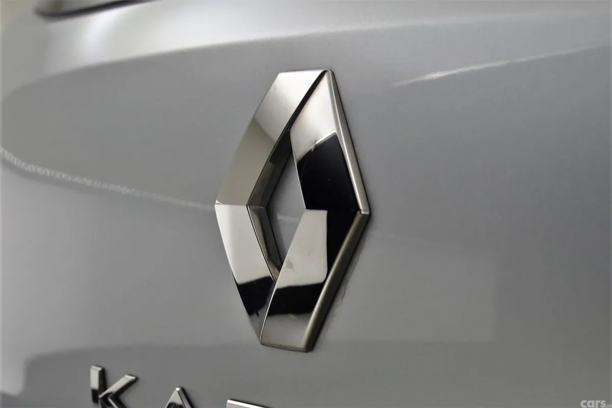 Renault Kadjar SUV, Petrol, 2022, Grey