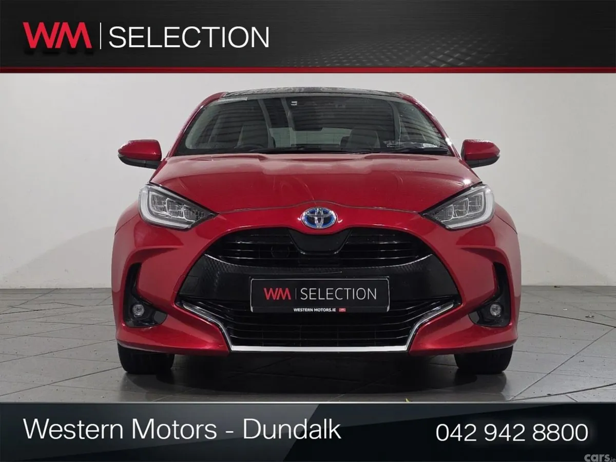 Toyota Yaris Hatchback, Petrol Hybrid, 2023, Red