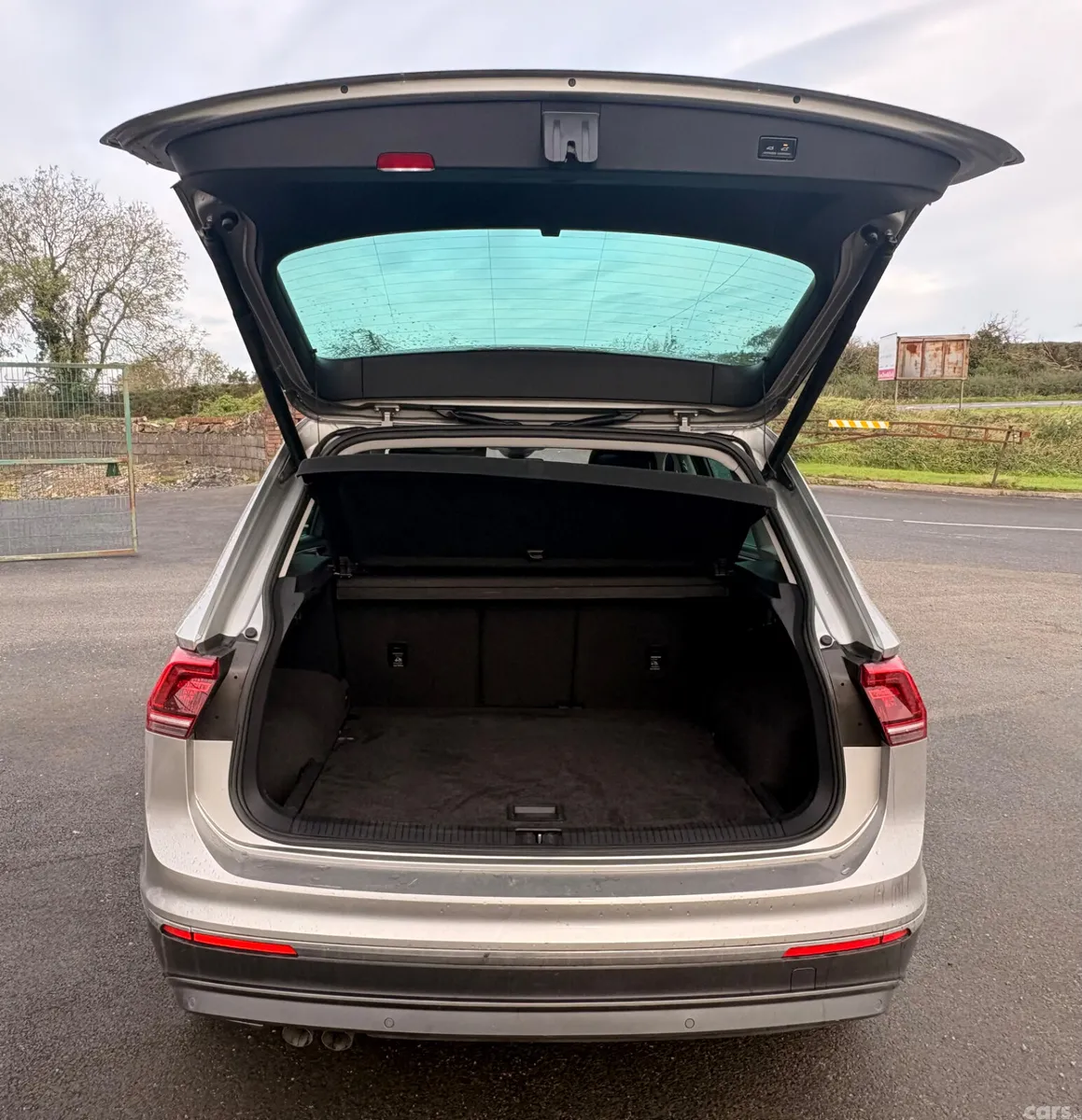 Volkswagen Tiguan SUV, Diesel, 2018, Grey