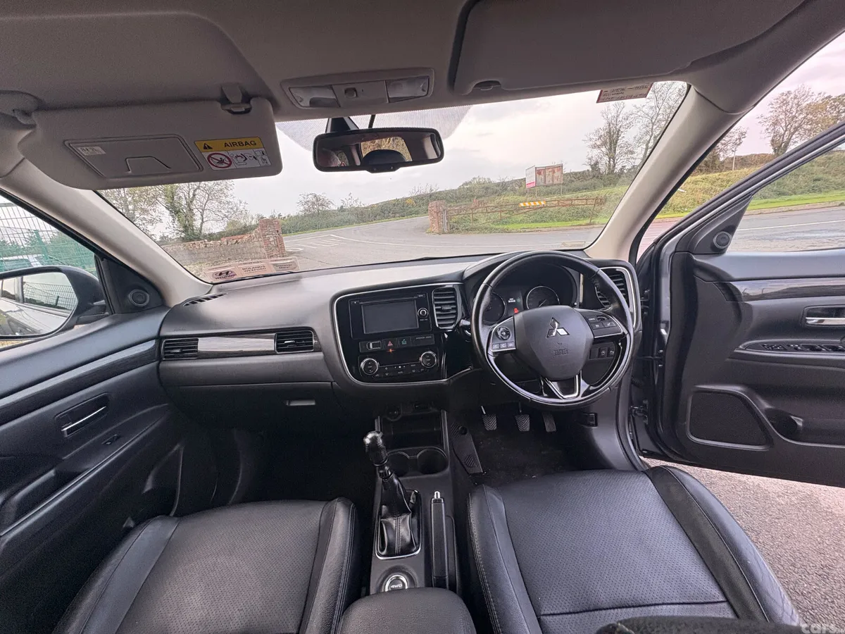 Mitsubishi Outlander SUV, Diesel, 2016, Grey
