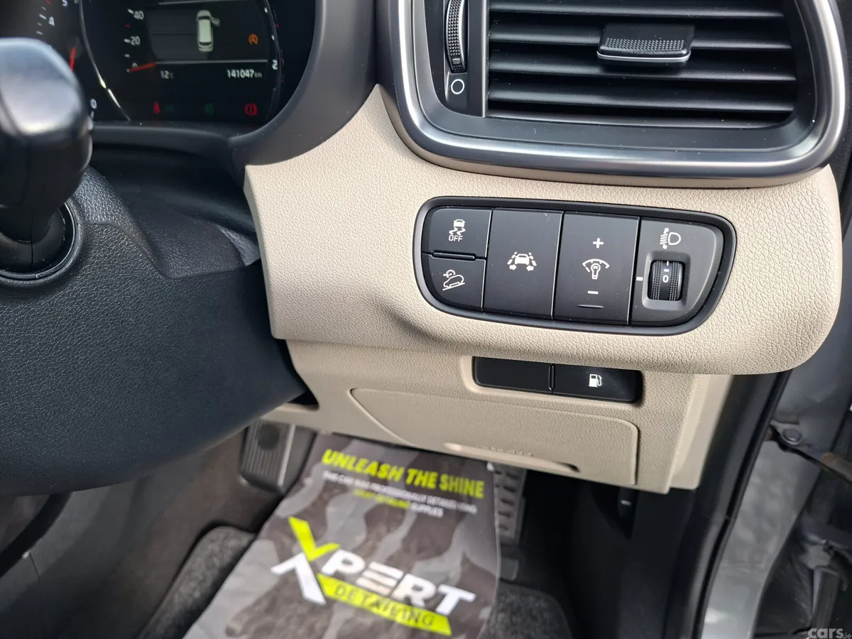 Kia Sorento SUV, Diesel, 2019, Grey